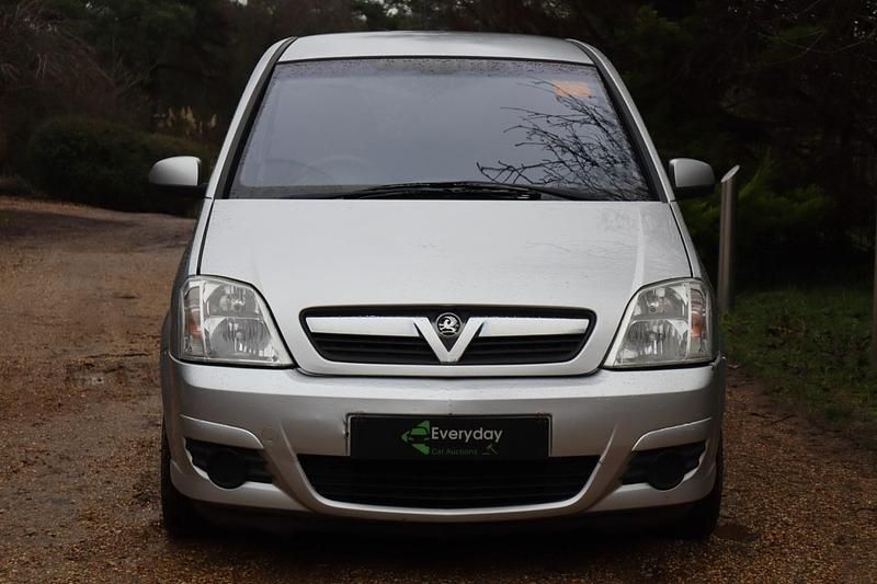 Used Vauxhall Meriva Active 2009 Silver MPV