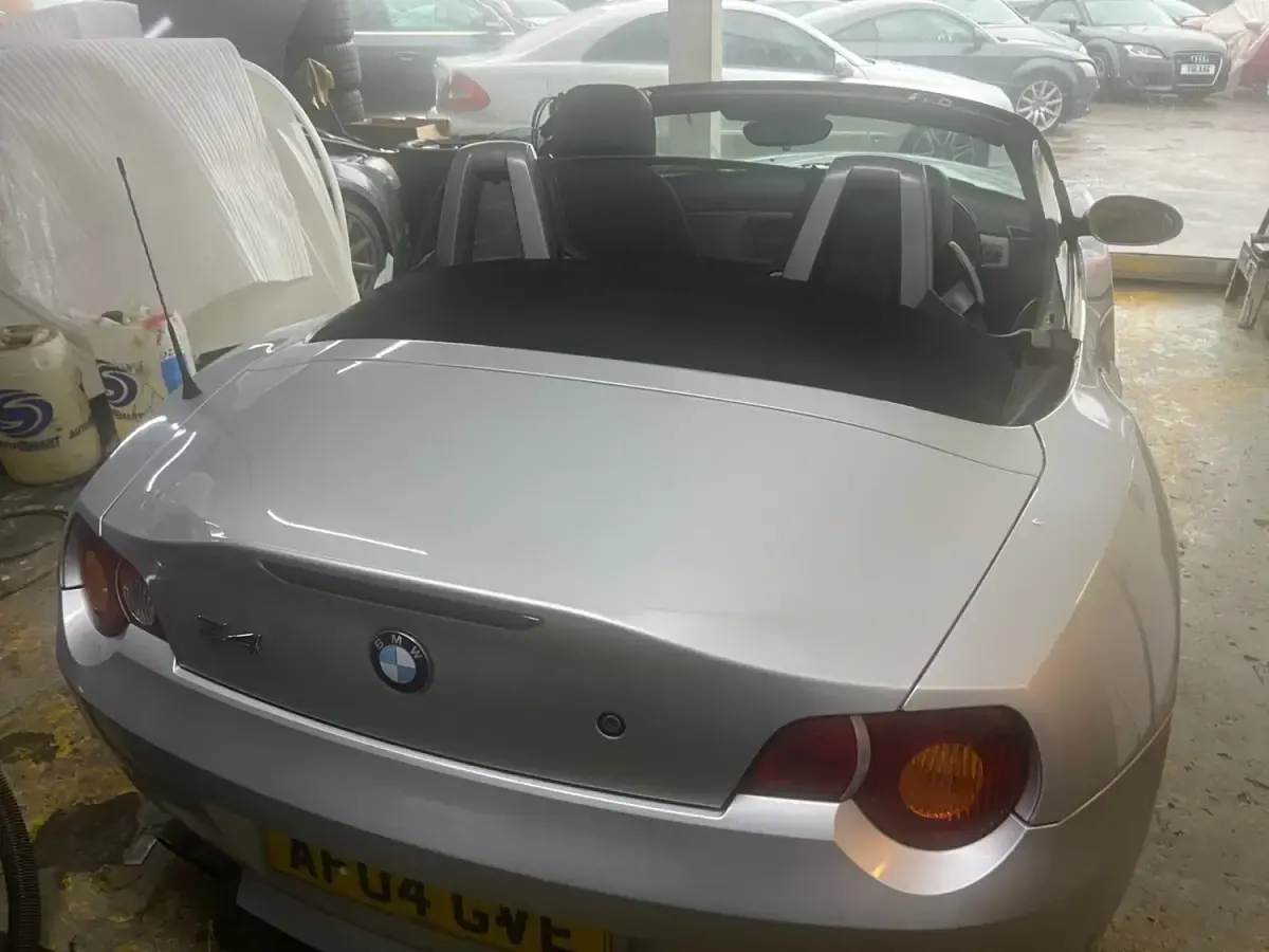 Begagnad BMW Z4 M Sport 231 HK (169 kW) 2004 Silver Cab