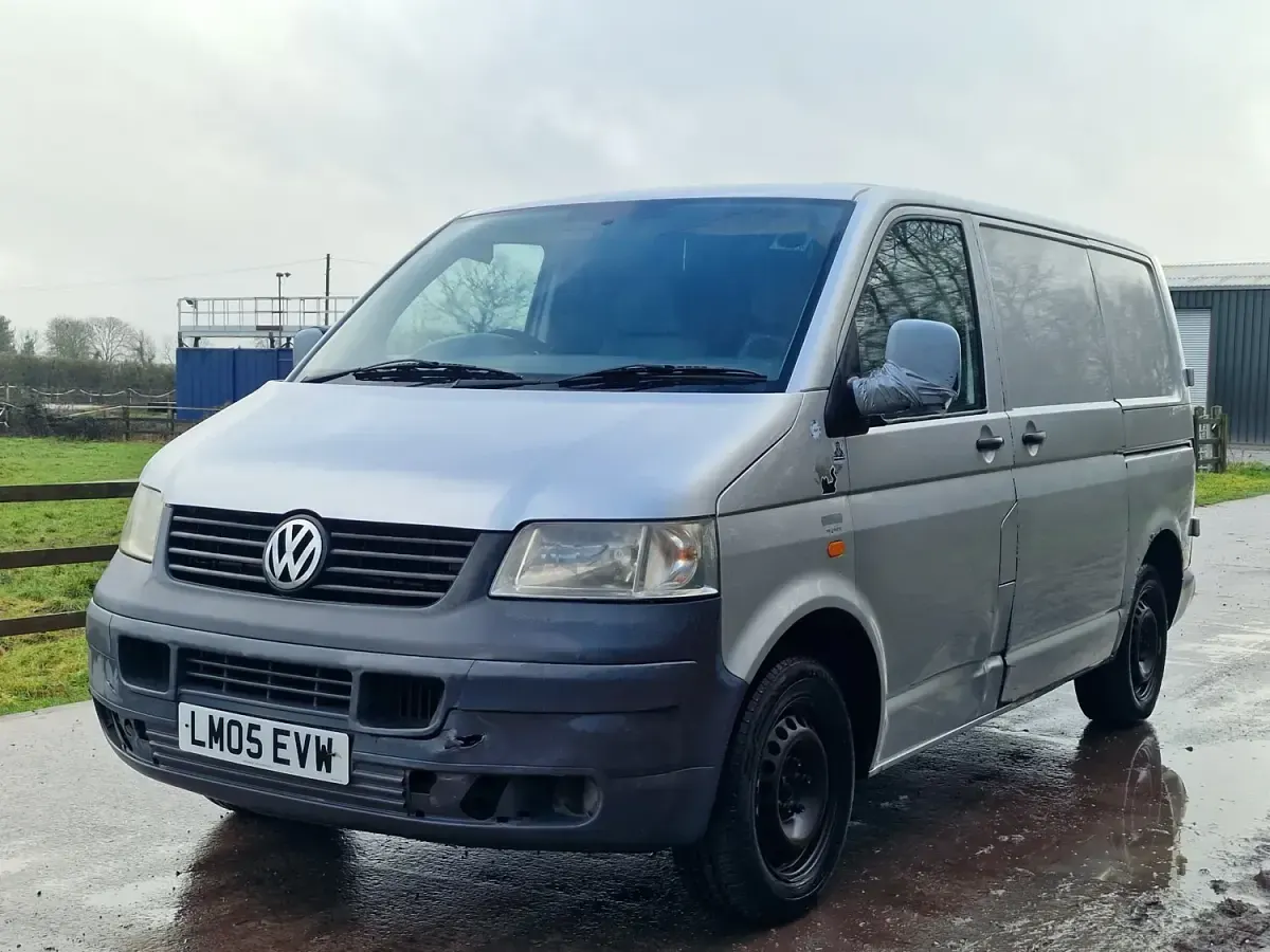 Używany VW Transporter Trendline 102 KM (75 kW) 2005 Srebrny Van