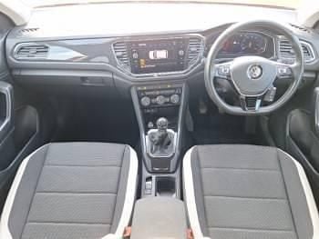 Used VW T-Roc SEL 115 HP (84 kW) 2019 Red SUV