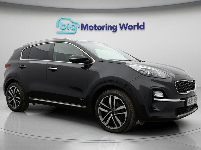 Black Used 2020 Kia Sportage 4 SUV | £16,300 (Good price) - Image 1/4