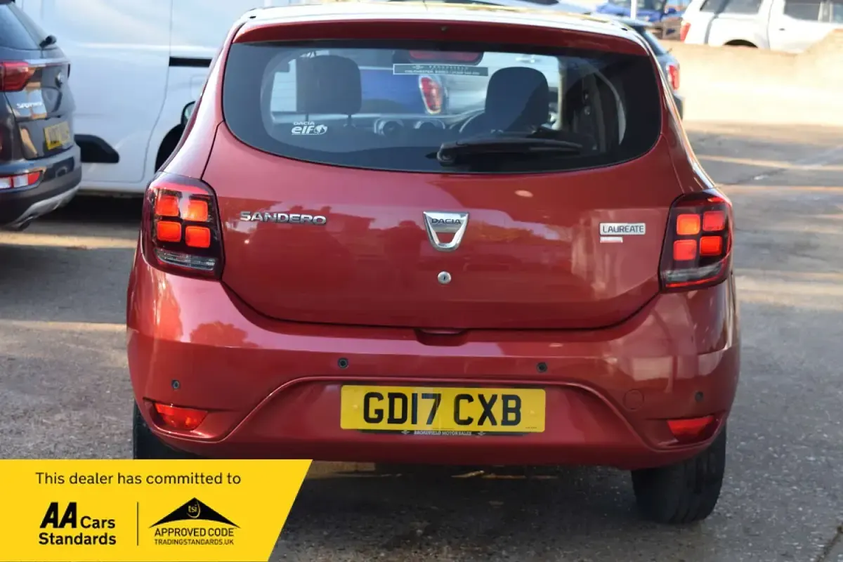 Used Dacia Sandero Lauréate 2017 Red Hatchback