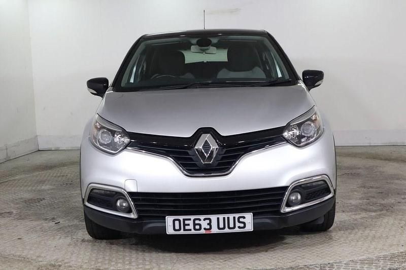 Used Renault Captur Dynamique 90 HP (66 kW) 2014 Silver SUV