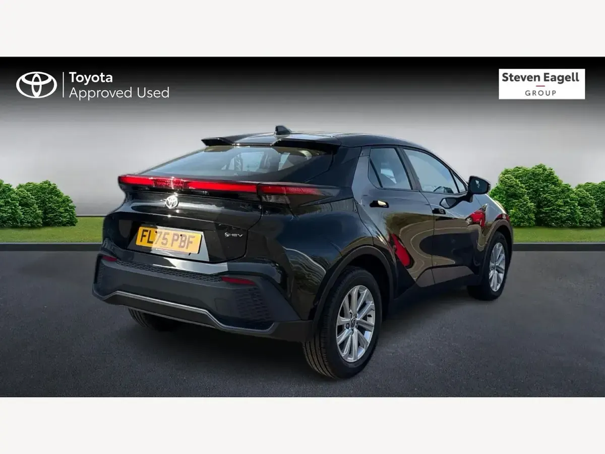 Used Toyota C-HR 140 HP (102 kW) 2025 Black SUV