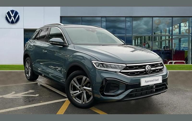 Blue Used 2025 VW T-Roc R-line SUV | £28,019 (Fair price) - Image 1/4