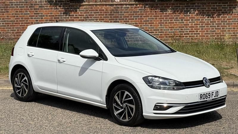 White Used 2019 VW Golf VII Match Hatchback | £12,249 (Fair price) - Image 1/4
