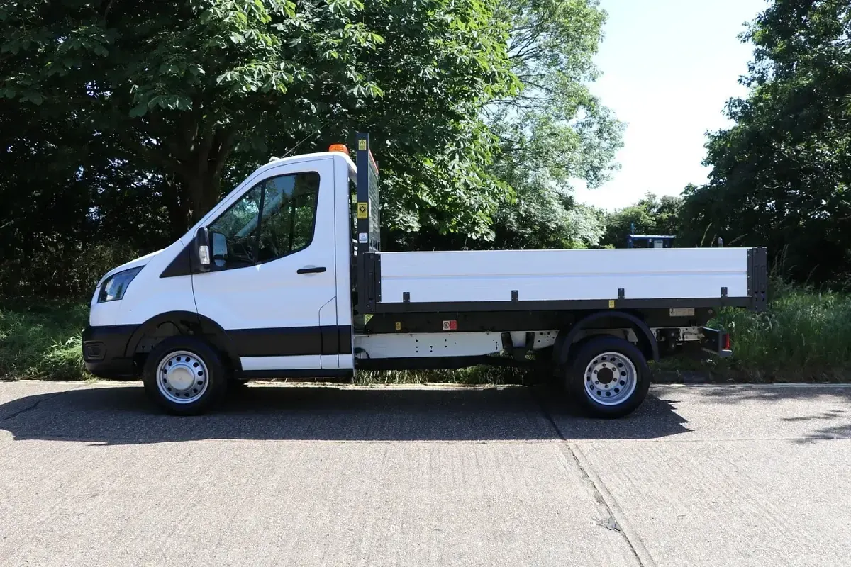 Used Ford Transit 130 HP (95 kW) 2022 White Cabriolet