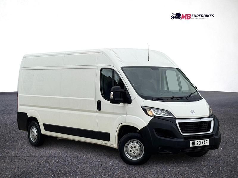 Begagnad Peugeot Boxer 2020 Vit Van