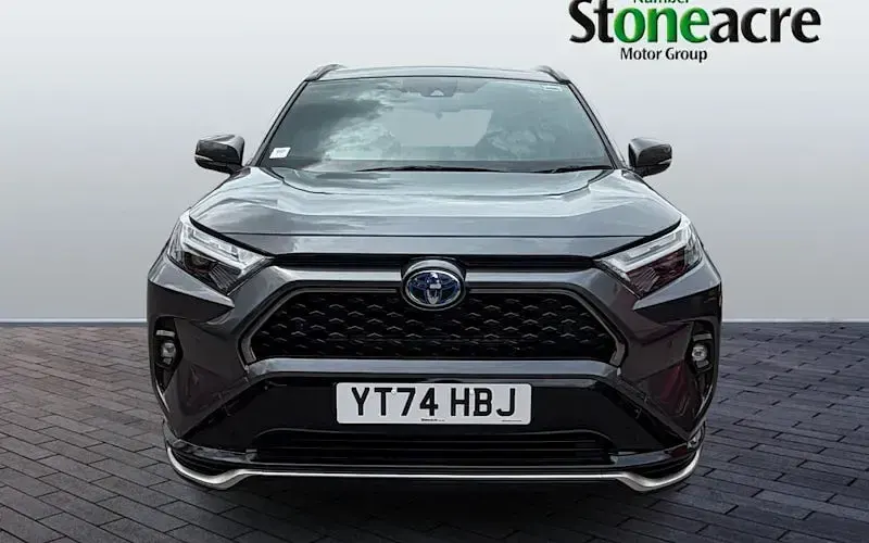 Used Toyota RAV4 Design 306 HP (225 kW) 2026 SUV
