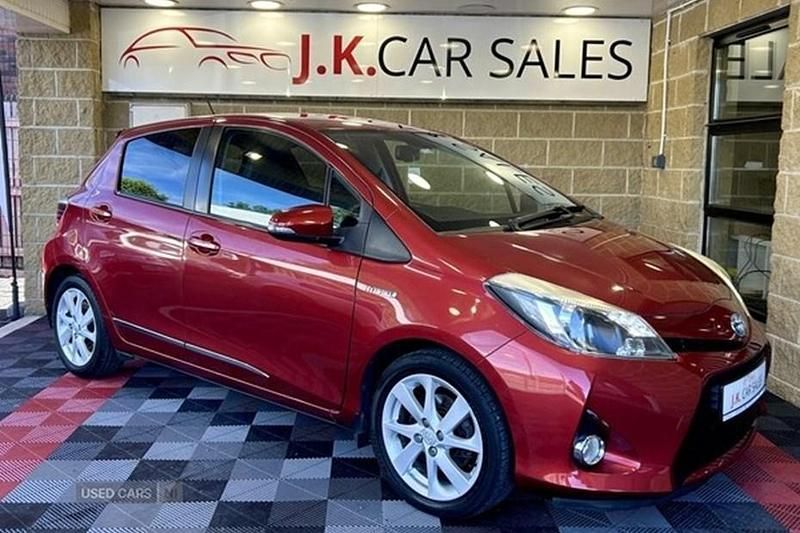 Used 2013 Toyota Yaris Hybrid | £7,995 - Image 1/1