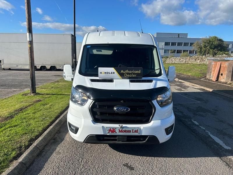 Usado Ford Transit 130 HP (95 kW) 2022 Branco Van
