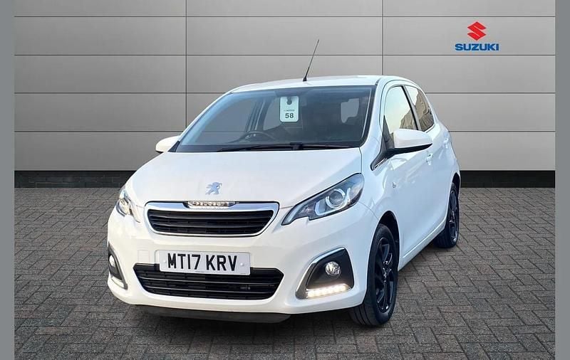 Used Peugeot 108 Allure 80 HP (58 kW) 2017 White Hatchback