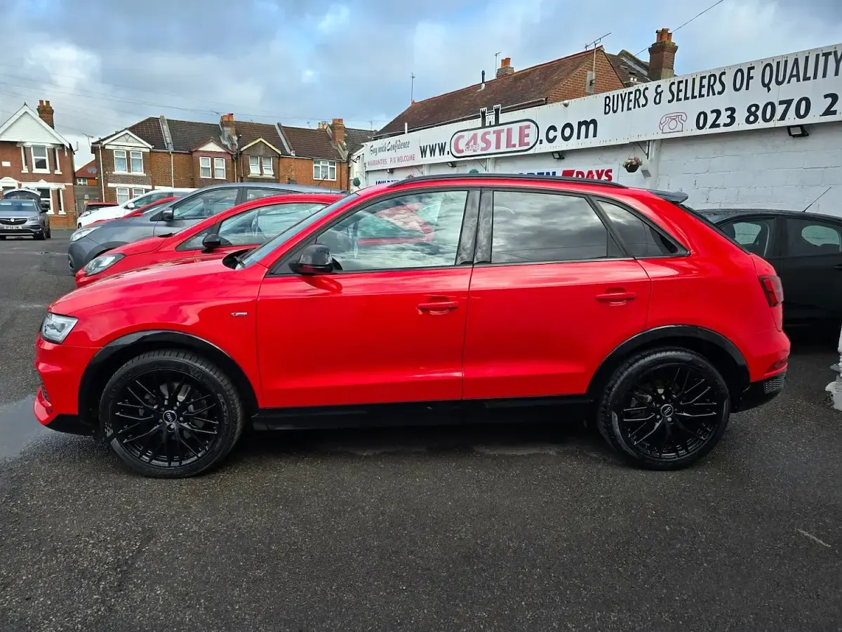 Used Audi Q3 Black Edition 180 HP (132 kW) 2018 Red SUV