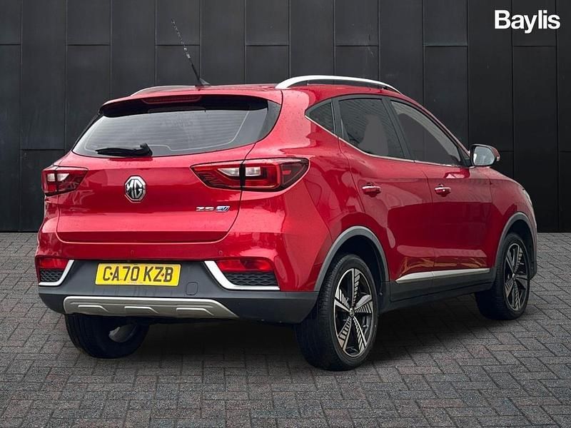 Used MG ZS Exclusive 105 kW (143 HP) 2020 Red Hatchback