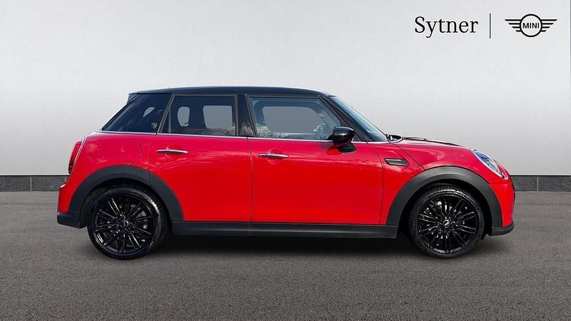 Used Mini Cooper Exclusive 134 HP (98 kW) 2023 Red Hatchback