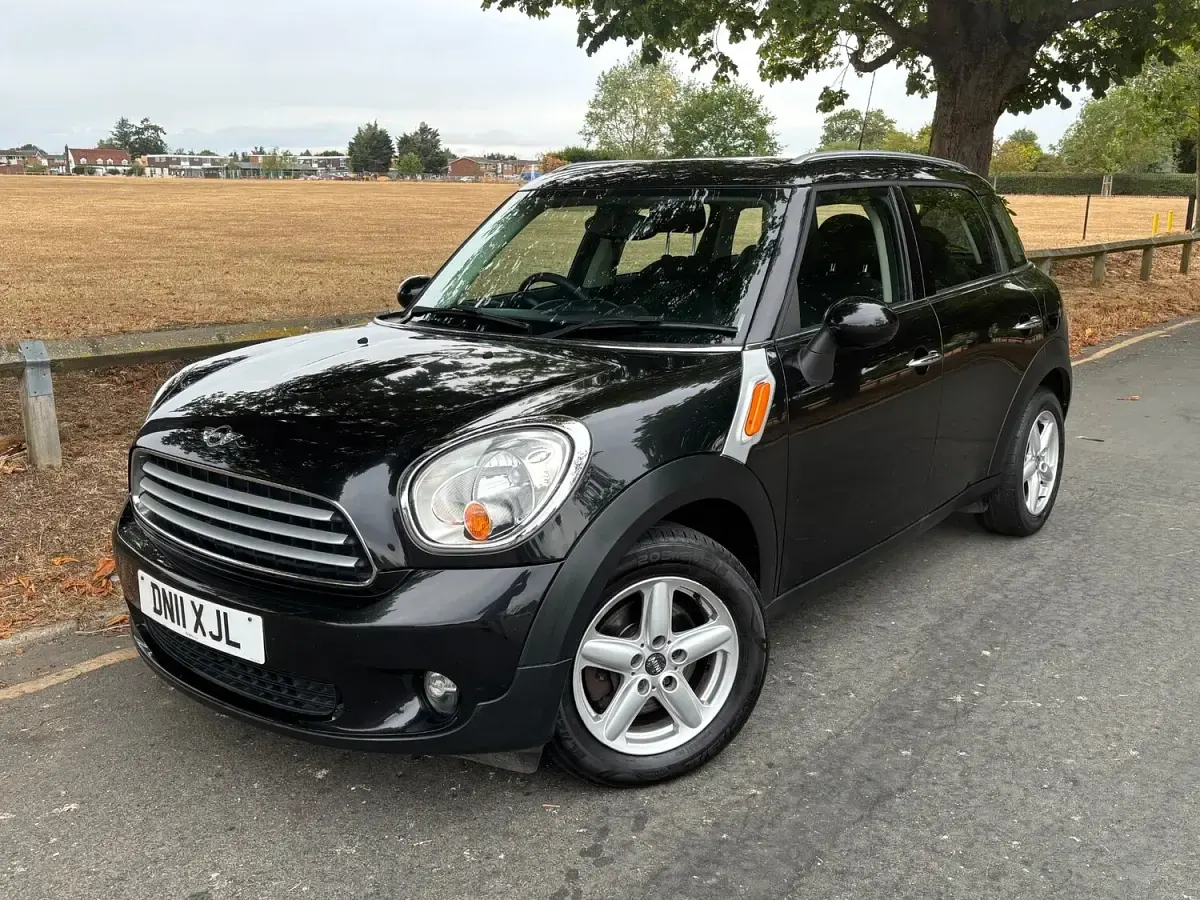 Used Mini Cooper D 2011 Black Hatchback