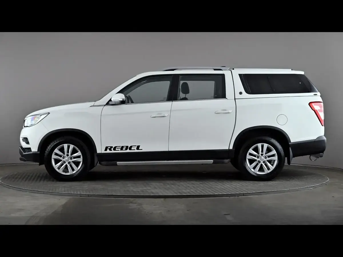 Used SsangYong Musso 181 HP (133 kW) 2019 White Pickup
