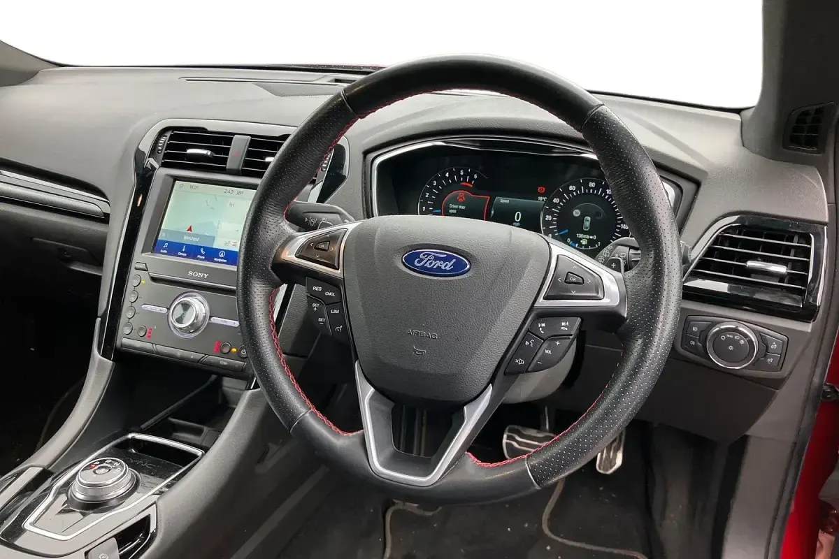 Used Ford Mondeo ST-Line 2019 Red Estate