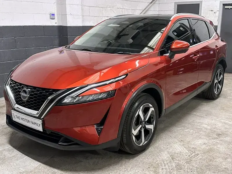 Used Nissan Qashqai N-Connecta 2023 Red SUV