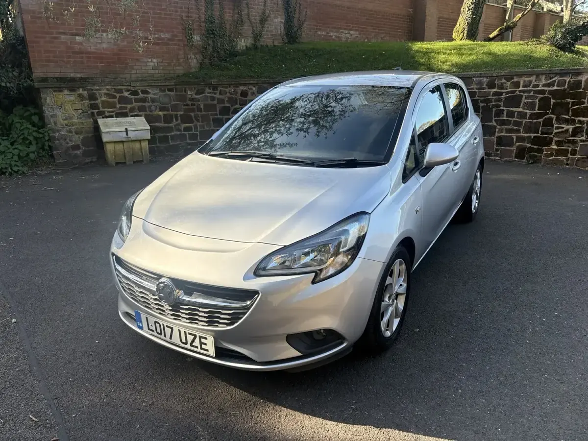 Used Vauxhall Corsa 90 HP (66 kW) 2017 Silver Hatchback