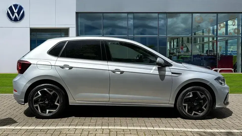 New VW Polo R-line 115 HP (84 kW) 2026 Reflex silver metallic Hatchback