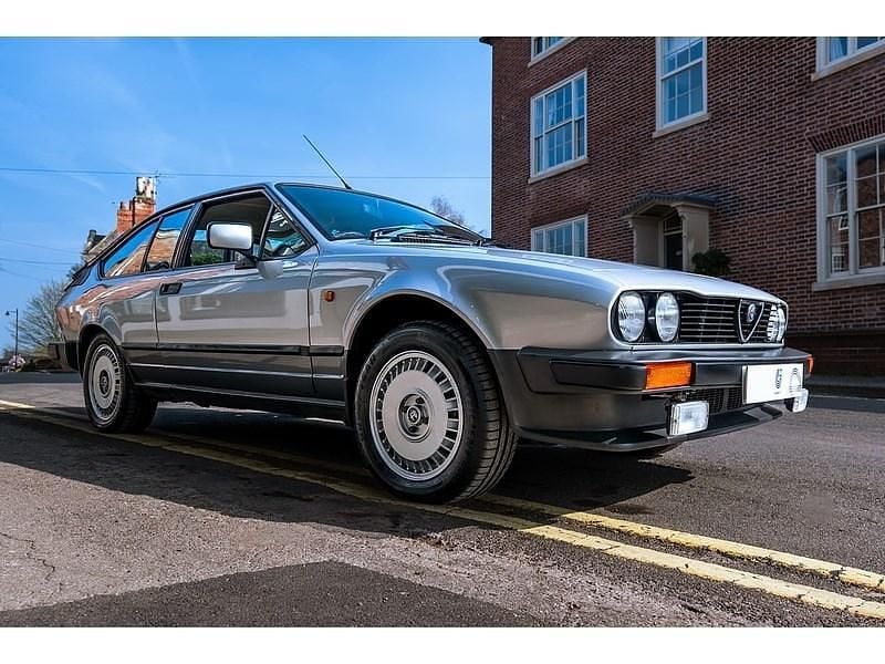 Used Alfa Romeo GTV 1983 Silver Coupe