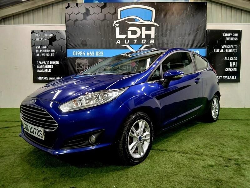 Used Ford Fiesta Zetec 2016 Blue Hatchback