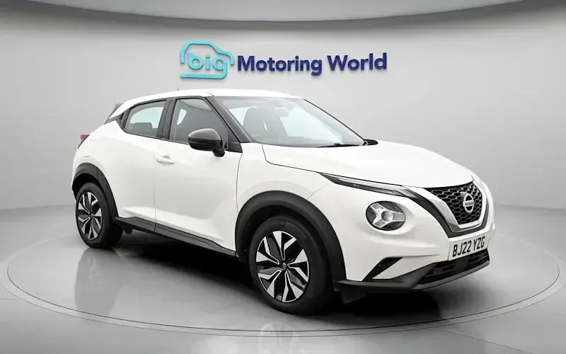 Usado Nissan Juke Acenta 114 CV (83 kW) 2022 Blanco SUV