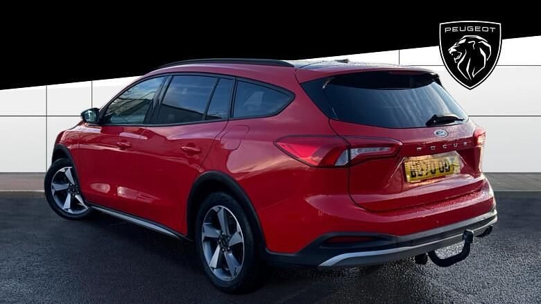 Used Ford Focus Active 120 HP (88 kW) 2020 Red Estate