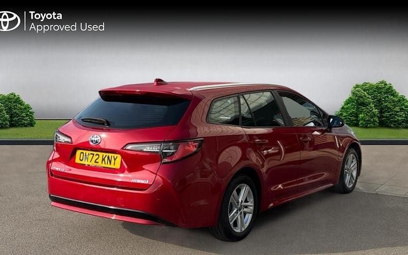 Used Toyota Corolla Sport 122 HP (89 kW) 2022 Red Estate