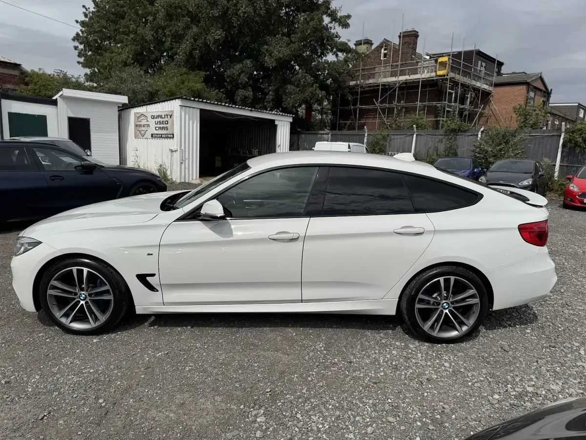 Used BMW 320 M Sport 2016 White Hatchback