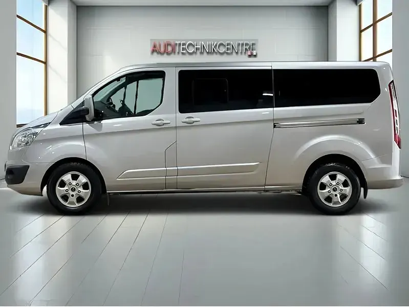 Used Ford Tourneo Custom Titanium 2017 Silver Van