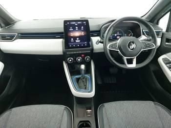 Used Renault Clio V 140 HP (102 kW) 2021 White Hatchback