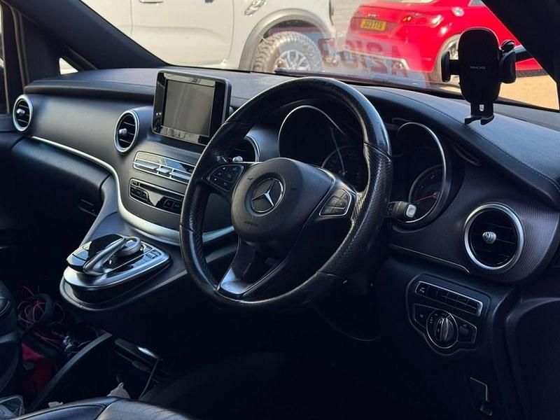Used Mercedes V250 190 HP (139 kW) 2016 Black MPV