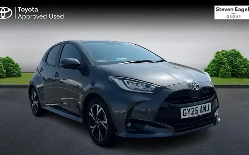 Used Toyota Yaris Design 116 HP (85 kW) 2025 Hatchback