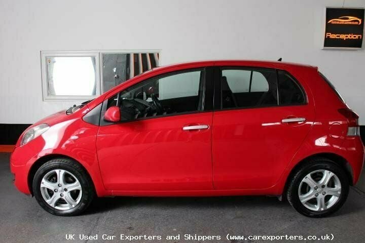 Begagnad Toyota Yaris 2011 Halvkombi