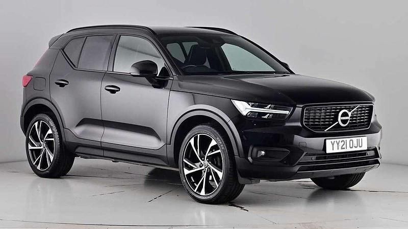 Onyx black Used 2021 Volvo XC40 R-Design Pro SUV | £21,750 (Fair price) - Image 1/4