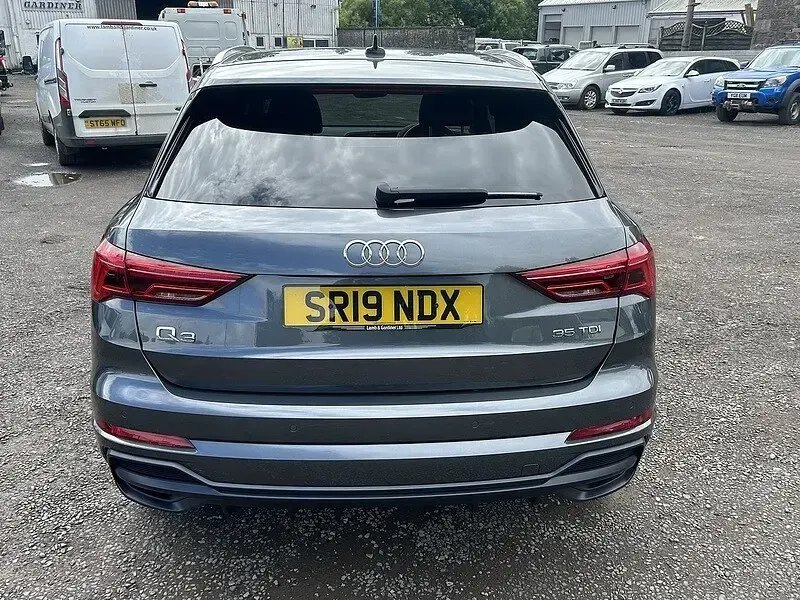 Used Audi Q3 S-Line 150 HP (110 kW) 2019 Grey SUV