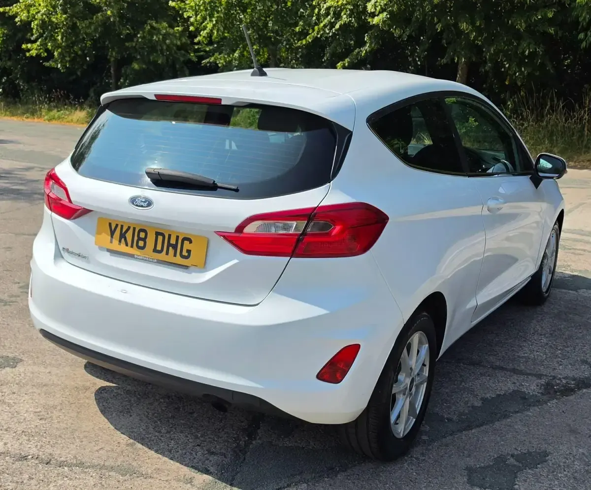 Used Ford Fiesta Zetec 2018 White Hatchback