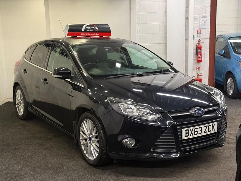 Used Ford Focus Zetec 100 HP (73 kW) 2013 Black Hatchback