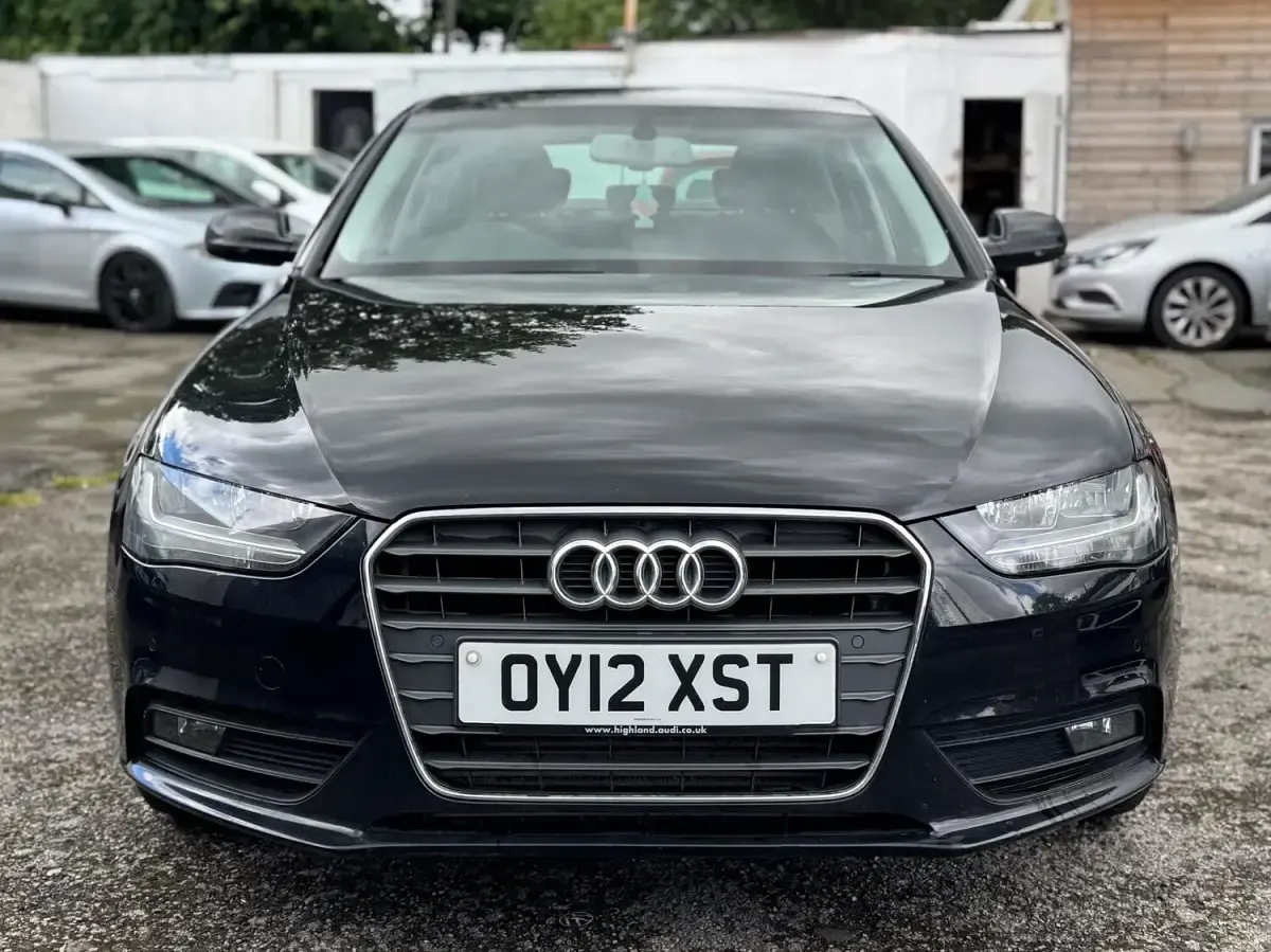 Used Audi A4 Comfort 143 HP (105 kW) 2012 Black Sedan