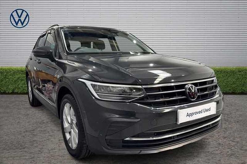 Used VW Tiguan Life 150 HP (110 kW) 2022 Grey SUV