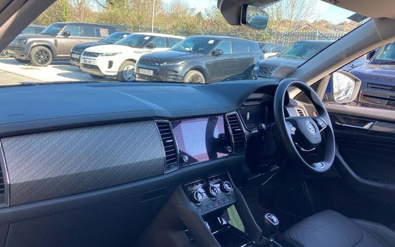Used Skoda Kodiaq SE L Executive 150 HP (110 kW) 2022 Race blue metallic SUV