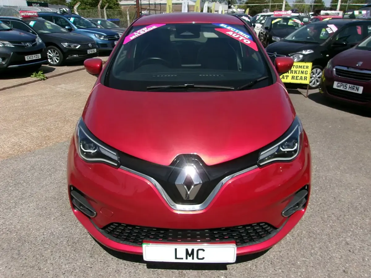 Used Renault Zoe GT-Line 100 kW (136 HP) 2020 Red Hatchback
