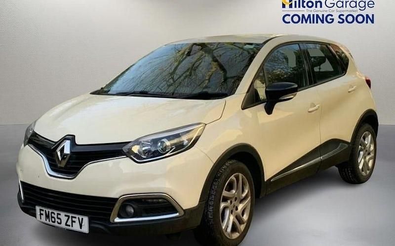 Used Renault Captur Dynamique 120 HP (88 kW) 2016 Cream SUV