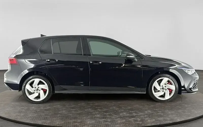 Used VW Golf VIII GTE 245 HP (180 kW) 2024 Hatchback