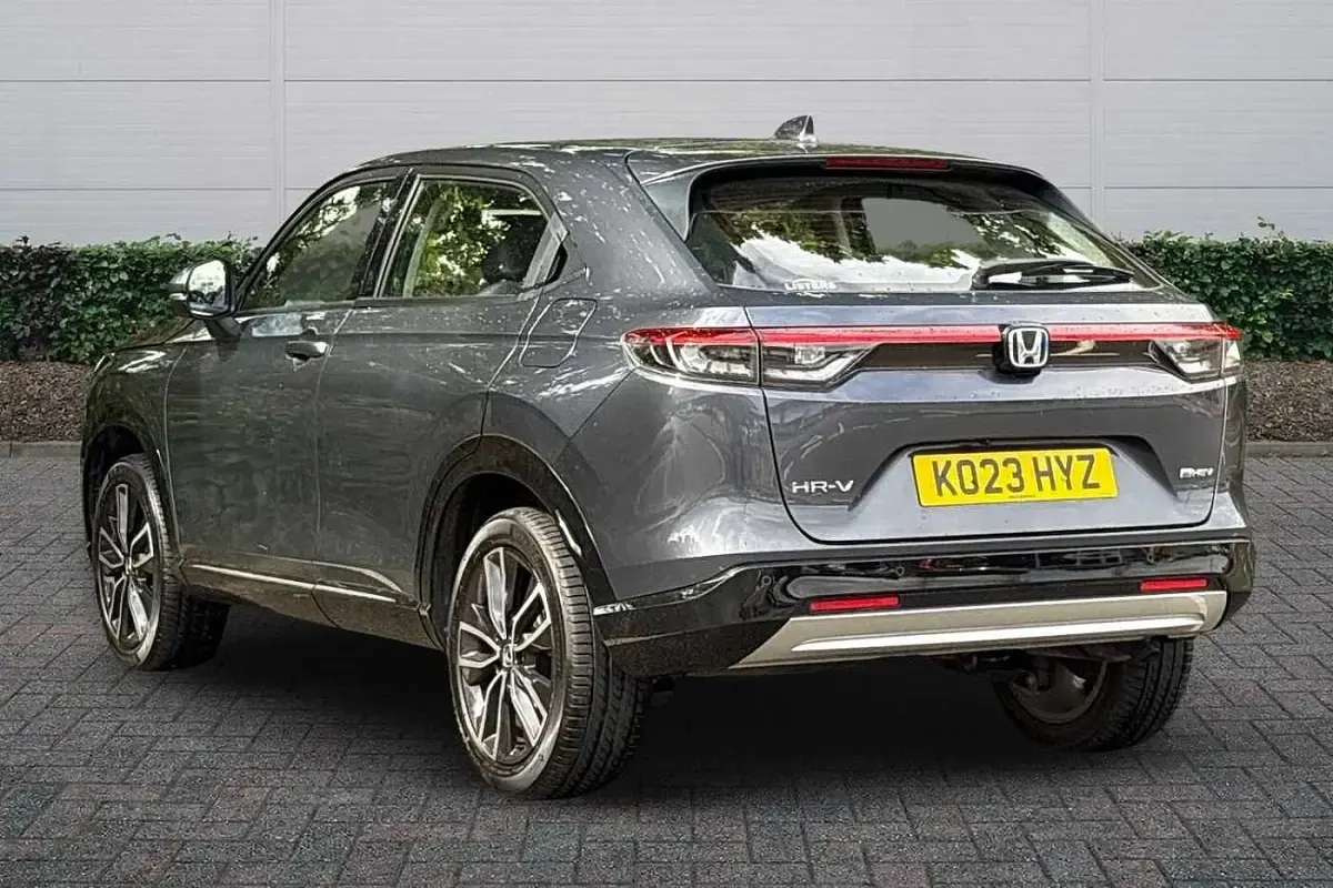 Używany Honda HR-V Advance 131 KM (96 kW) 2023 Szary SUV