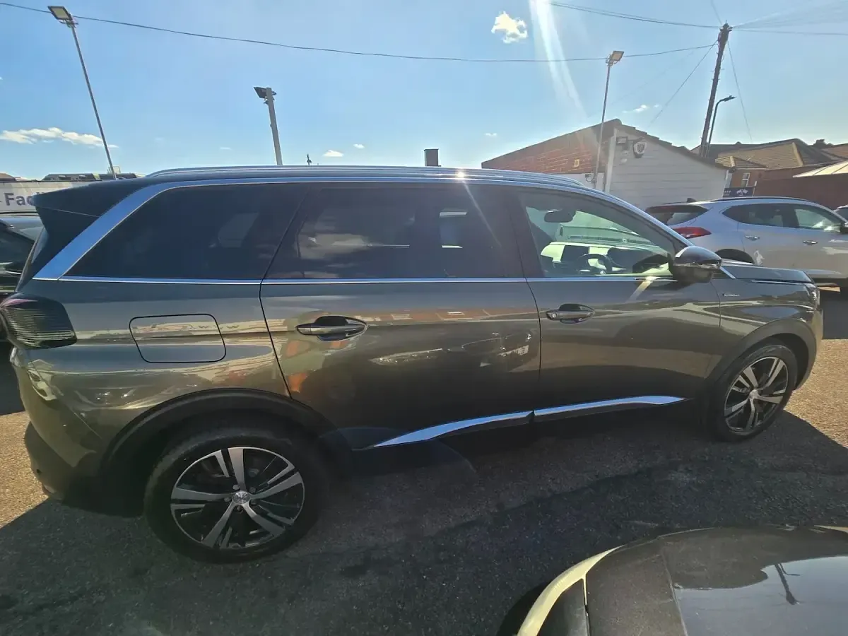 Used Peugeot 5008 GT-line 130 HP (95 kW) 2018 Grey SUV
