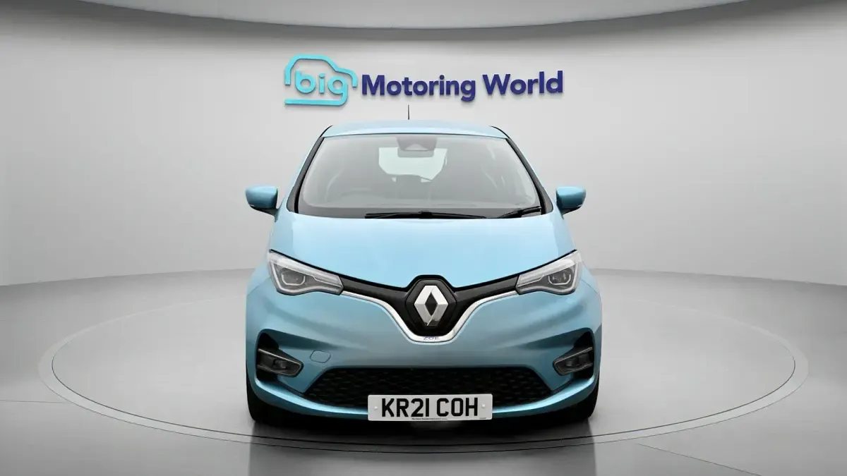 Used Renault Zoe Iconic 78 kW (107 HP) 2021 Hatchback
