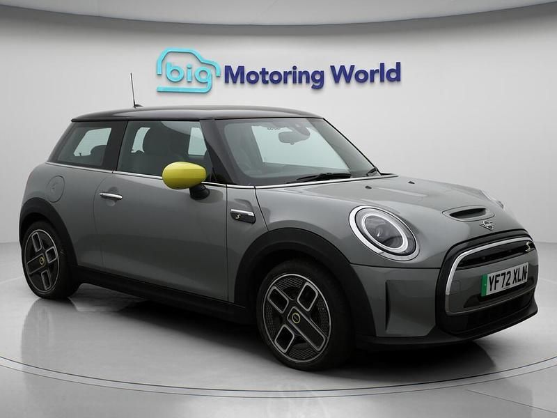 Grey Used 2022 Mini Cooper SE Hatch Hatchback | £12,897 (Good price) - Image 1/4